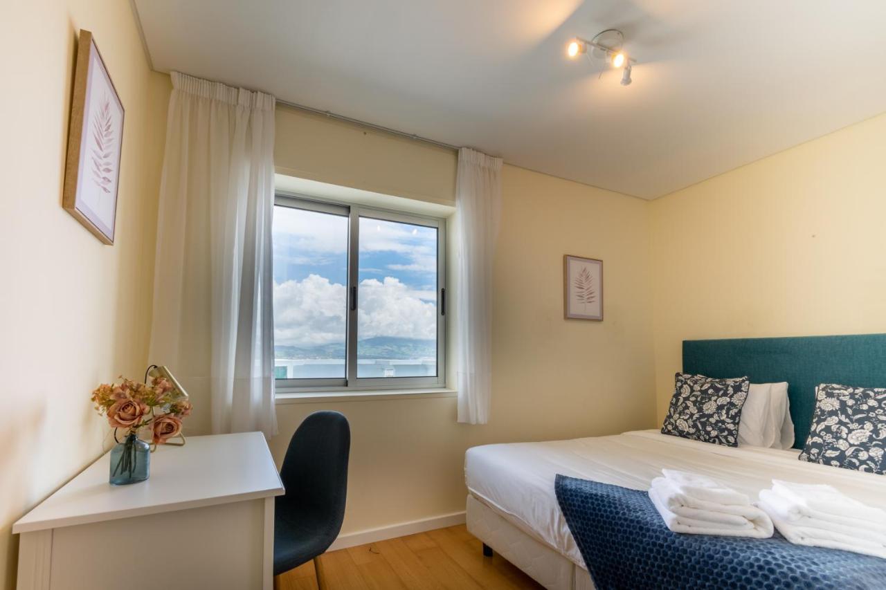 Atlantic Penthouse - City, Montain & Ocean - Free Parking Ponta Delgada Esterno foto