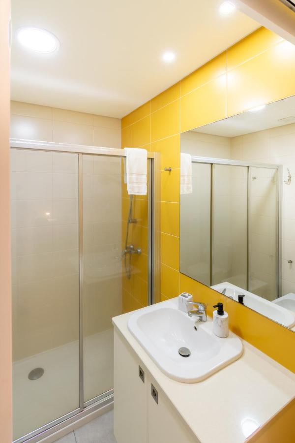 Atlantic Penthouse - City, Montain & Ocean - Free Parking Ponta Delgada Esterno foto